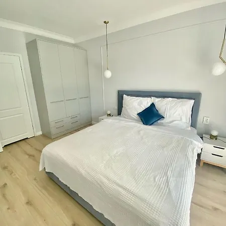 108 Prestige By The Z Basenem I * 니에초르체