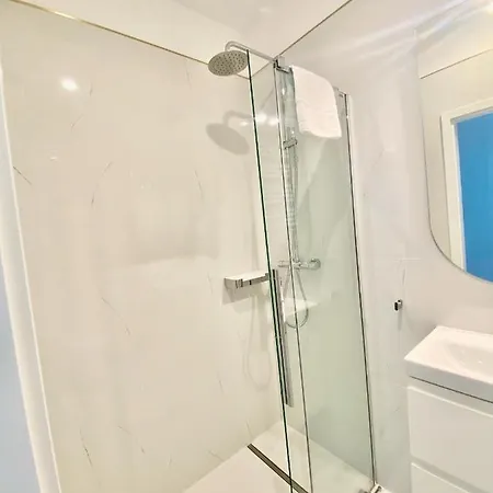 108 Prestige By The Z Basenem I 아파트 *